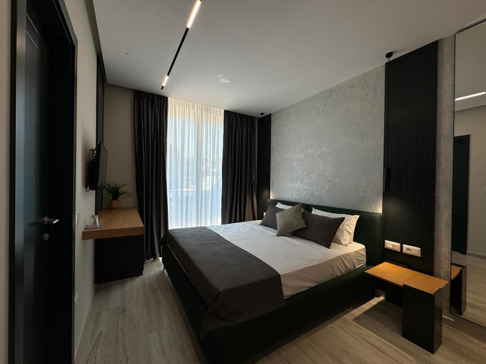 Twins Hotel Vlore Exterior photo