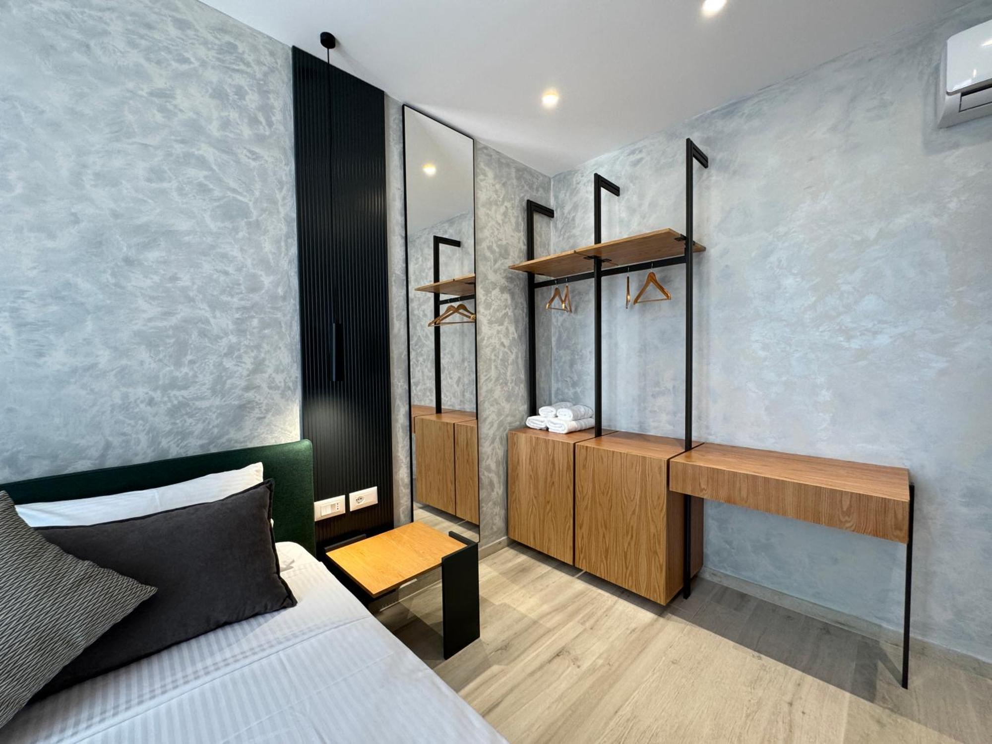 Twins Hotel Vlore Exterior photo